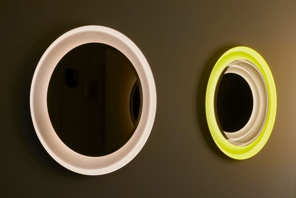 IKON MIRROR