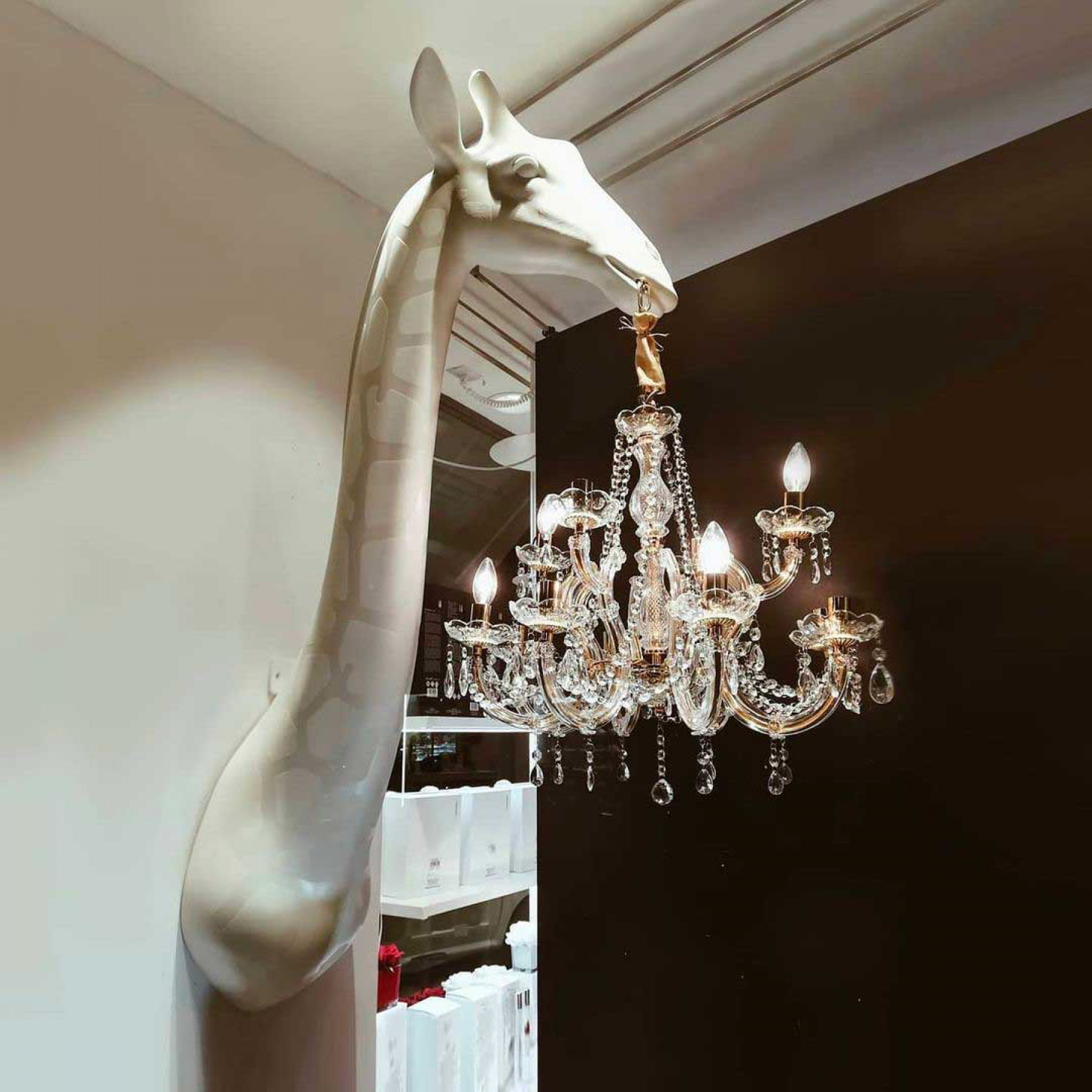 Giraffe in Love Wall Lamp