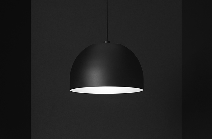 Bob pendant black cut