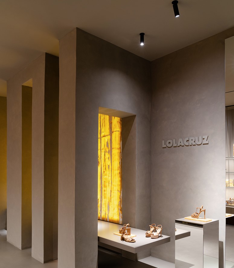 Lola Cruz Store – Spain